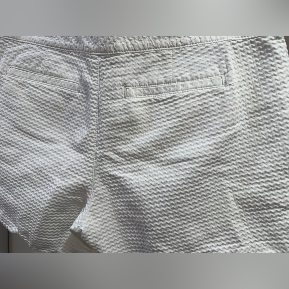 Lilly Pulitzer White Buttercup Scalloped High Waist Shorts Size 8 - Picture 6 of 14